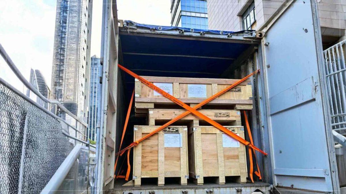 Health Ministry Procures Medical Equipment Worth 130 Million Afghanis for Nimroz Hospital