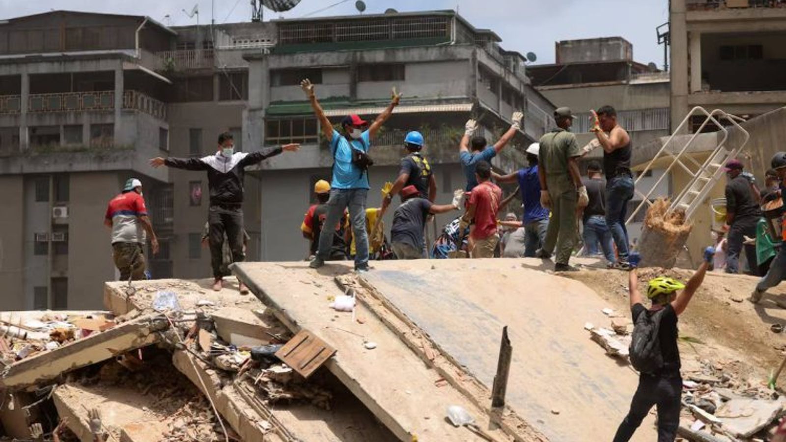 Iran Offers Humanitarian Assistance to Venezuela After Earthquakes