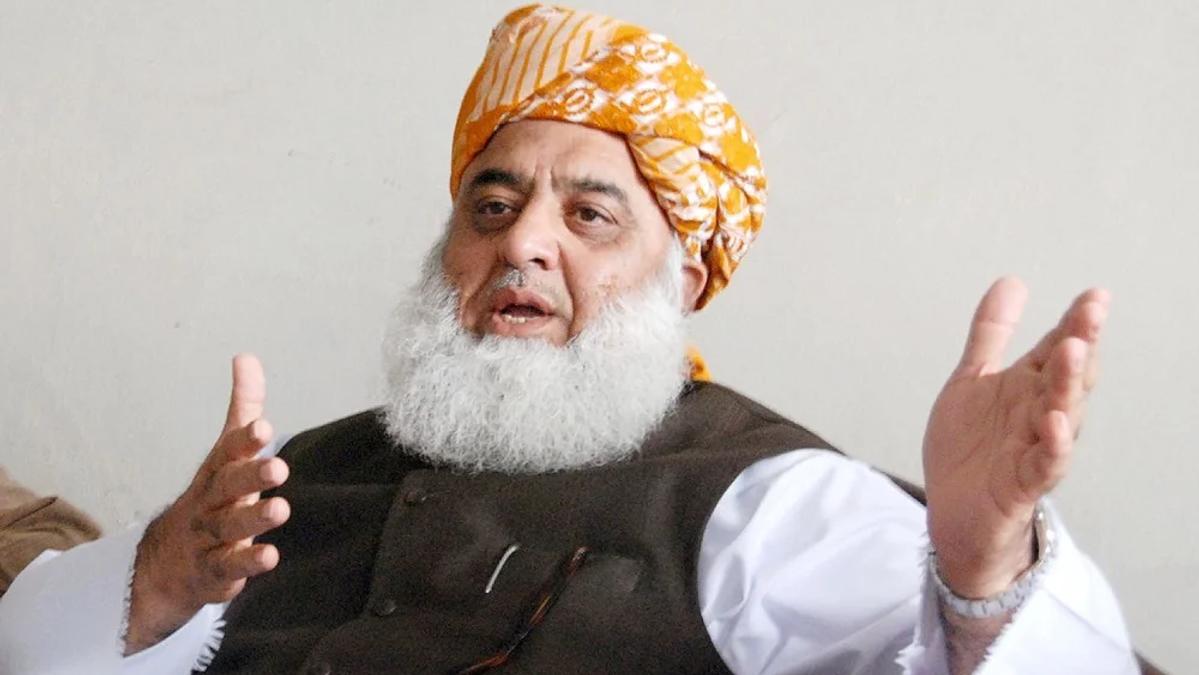 Jamiat Ulema-e-Islam Pakistan Leader Criticizes Islamabad's Foreign Policy for Alienating Regional Partners
