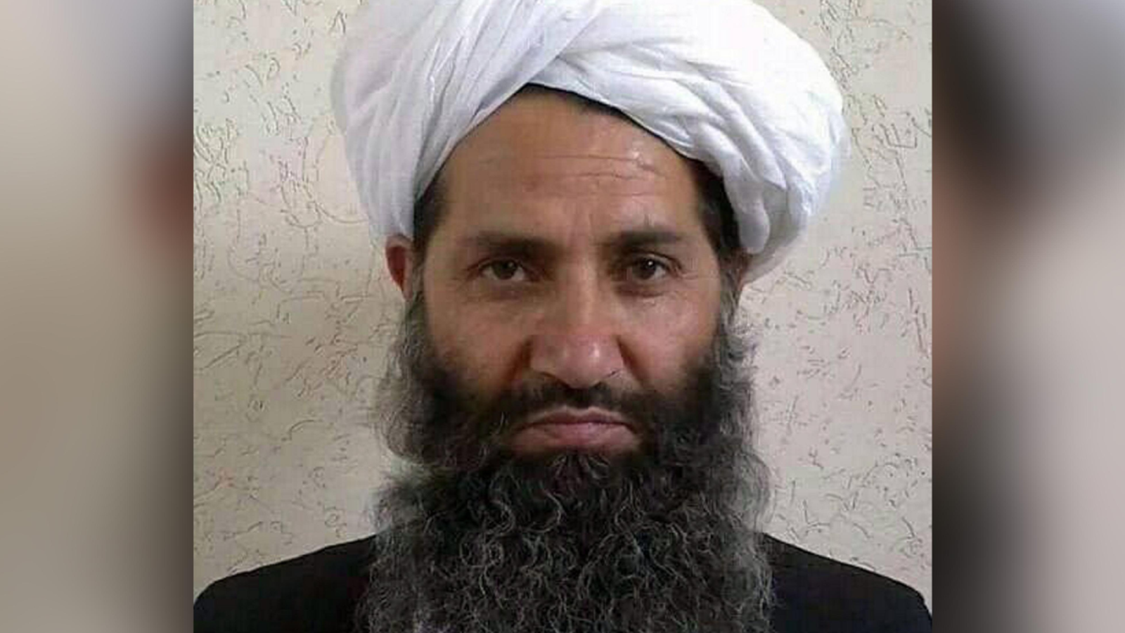 Islamic Emirate of Afghanistan Leader Stresses Sharia Implementation at Cabinet Meeting