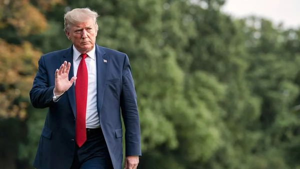 Hasht-e Subh Analyzes Trump's Approach to US-Israel Conflict with Iran