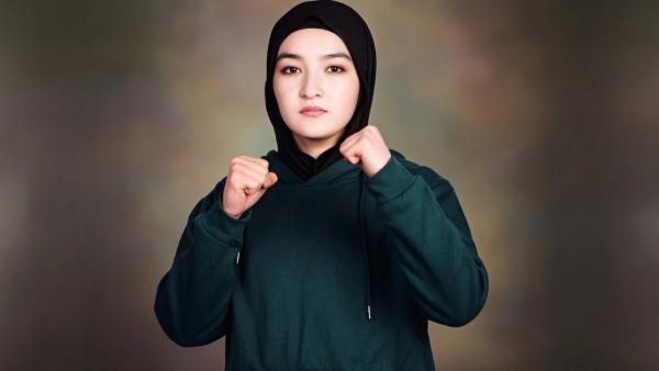 Afghan Boxer Fereshteh Khani Wins Gold at Pakistan National Championships