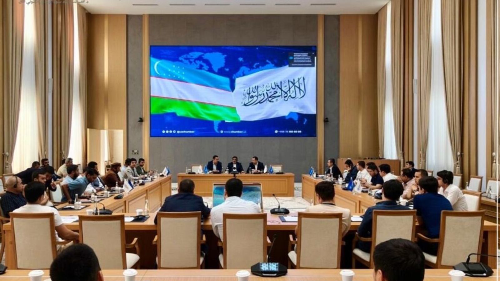Afghan and Uzbek Businessmen Emphasize Increasing Joint Investments
