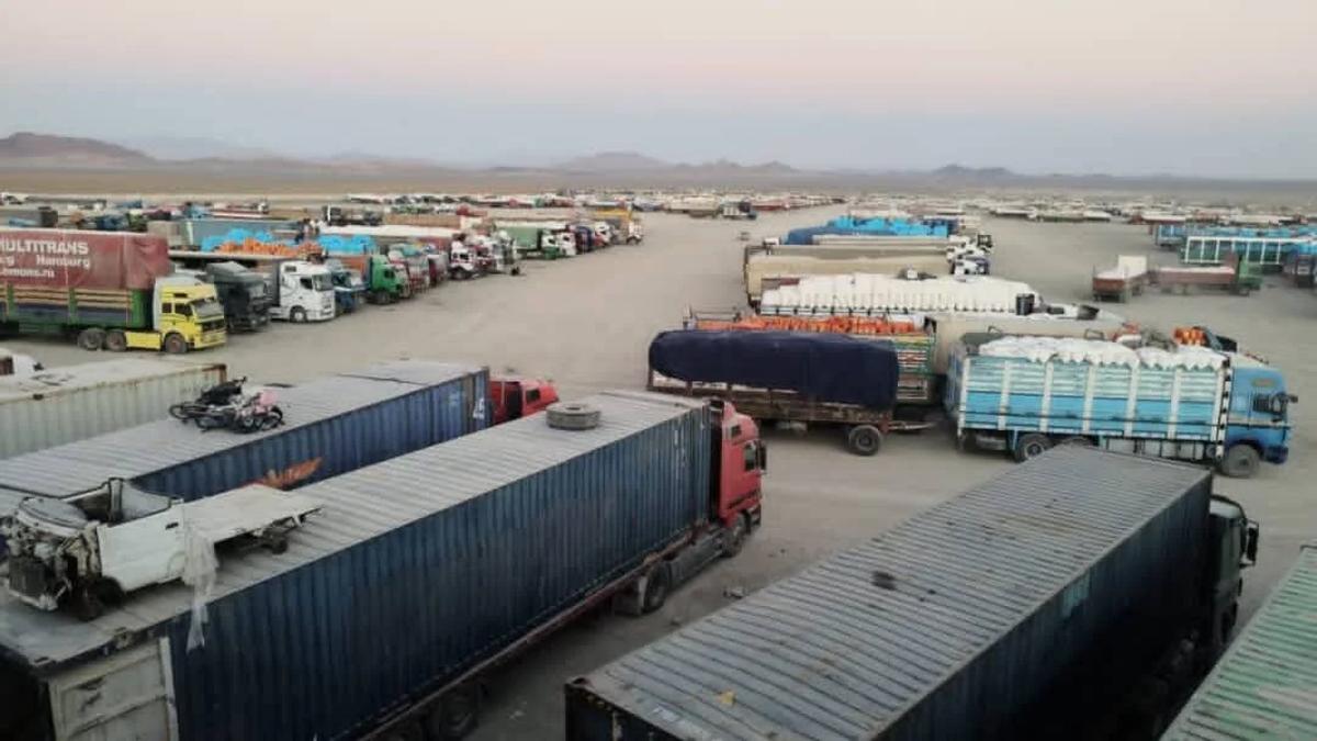 Commercial Goods Transport Between Afghanistan and Iran Continues Normally