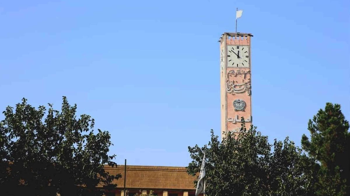 Foreign Minister Pledges Support for Trade Expansion During Herat Visit