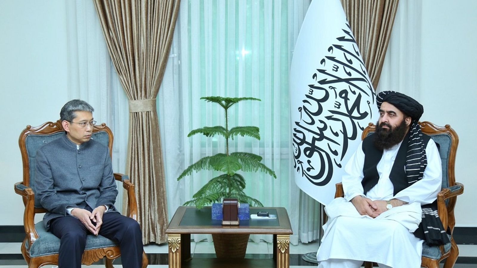 Afghan Foreign Minister Describes Talks with Pakistan in China as Constructive