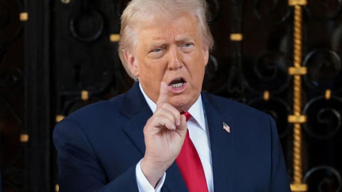 Trump: U.S. Forces to Remain Near Iran Until Ceasefire Holds