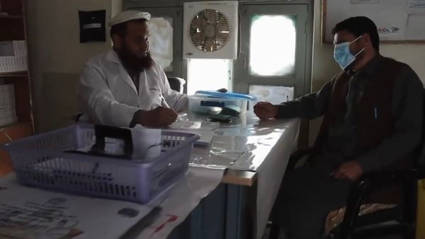 UNDP: Thousands of Returnees Screened Daily for Tuberculosis at Islam Qala Border