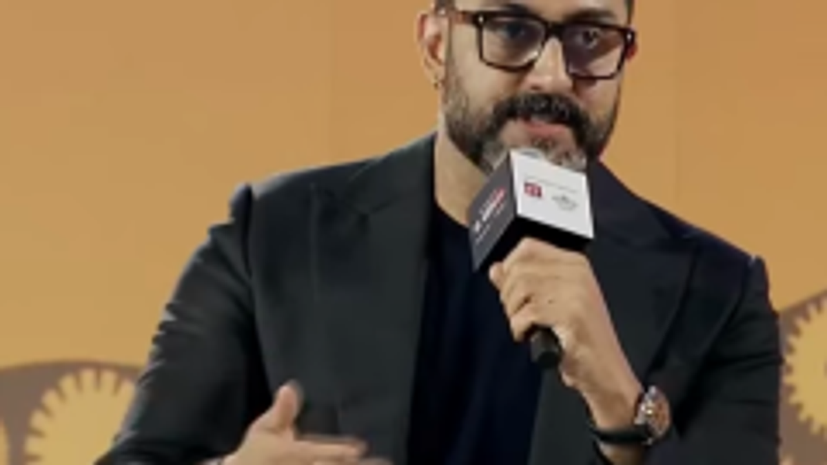 Abhishek Bachchan Cites Father Amitabh as Key Inspiration at Business Summit