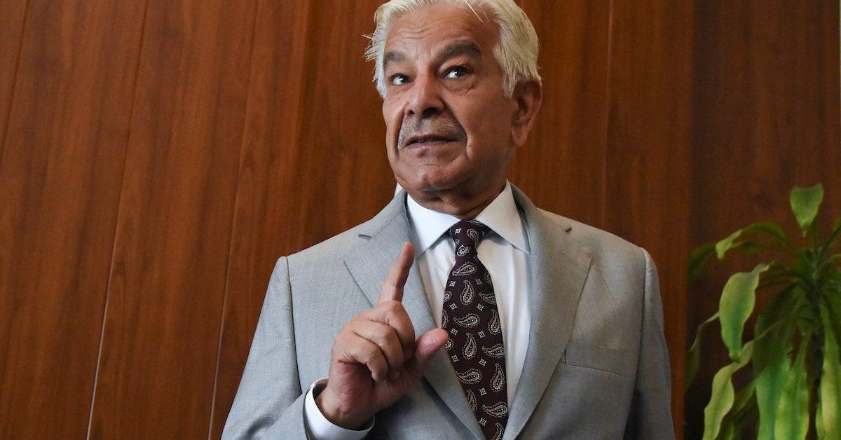 Pakistan Defense Minister Warns of Open War Amid Tensions with Taliban