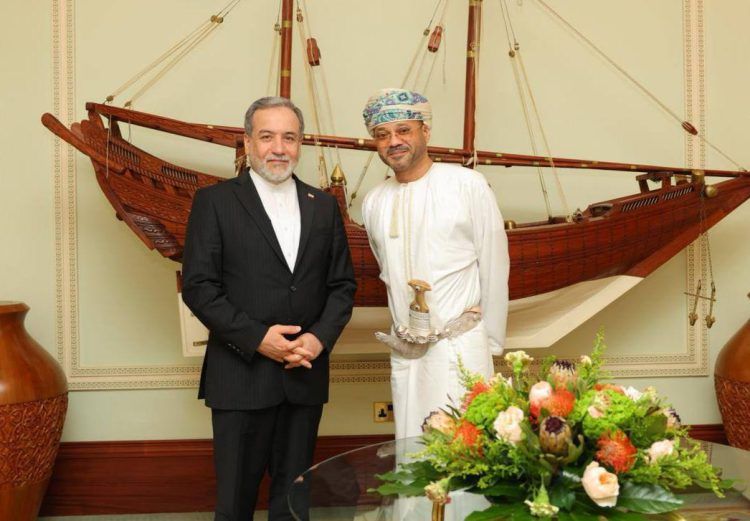 Iranian and Omani Foreign Ministers Discuss Strait of Hormuz Management