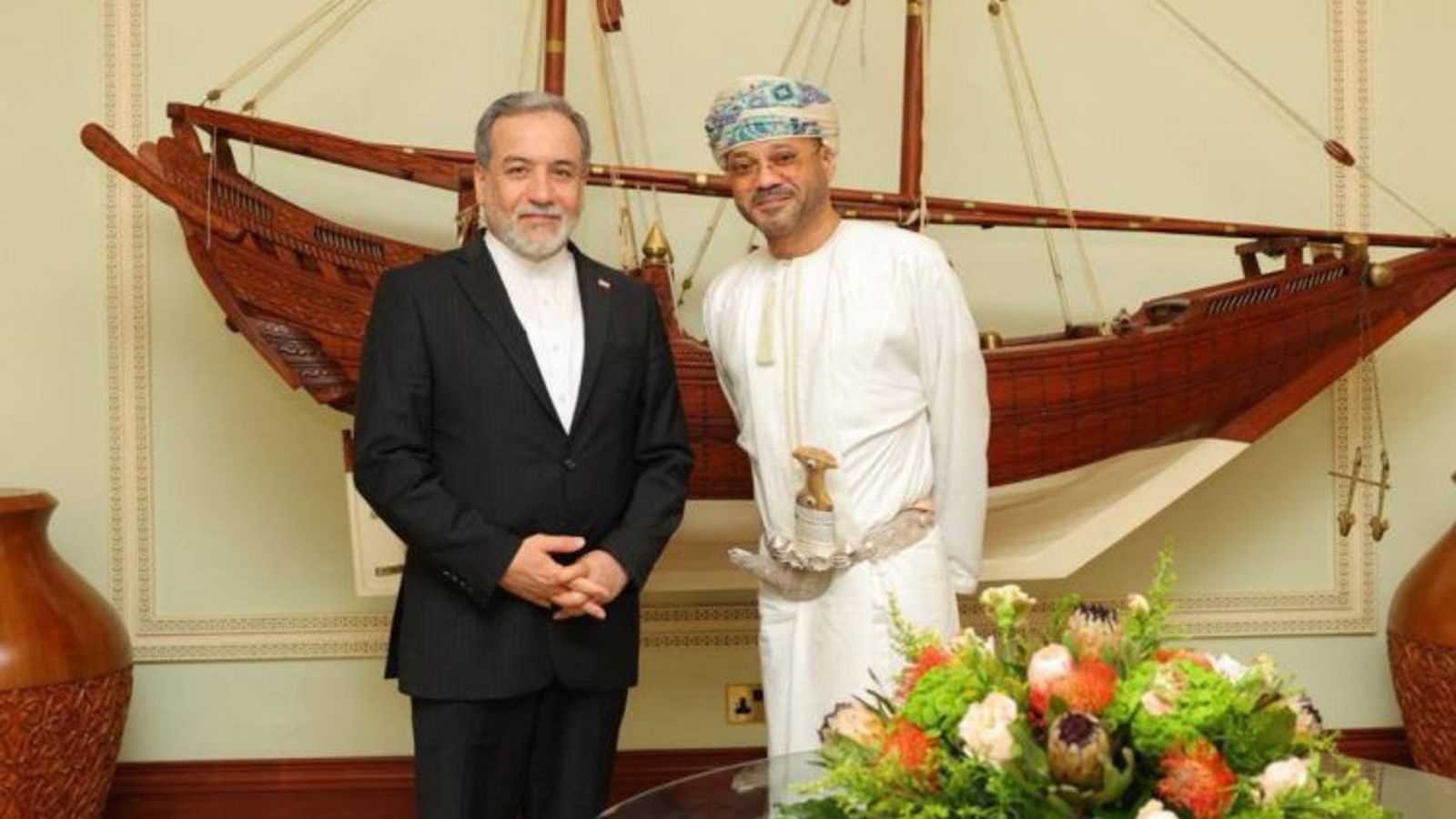 Iranian and Omani Foreign Ministers Discuss Strait of Hormuz Management