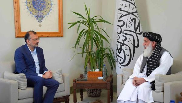 Head of Prime Minister's Office Calls for Accountability in Treatment of Afghan Refugees
