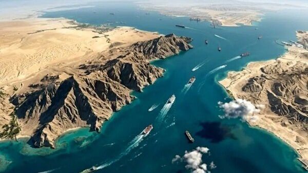 U.S.-Sanctioned Chinese Oil Tanker Passes Through Strait of Hormuz Despite Naval Blockade