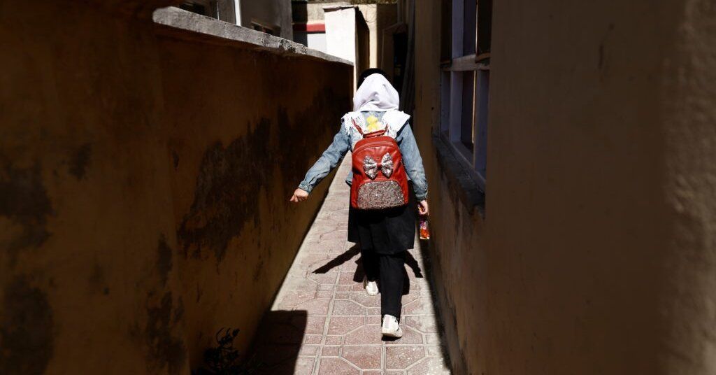 Gandumin Magazine Collects Personal Memories of Girls' Education in Afghanistan