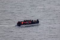 France Charges Fourteen in 2021 English Channel Migrant Boat Sinking