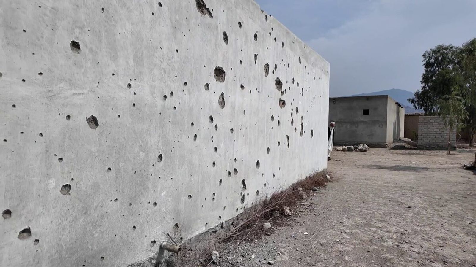 Norwegian Refugee Council Reports Over 115,000 Displaced in Taliban-Pakistan Clashes