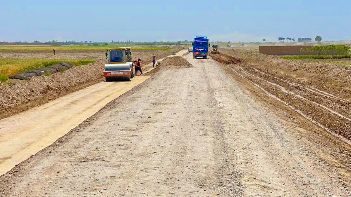 Rehabilitation Works Begin on First Layer of Balkh-Sheberghan Road