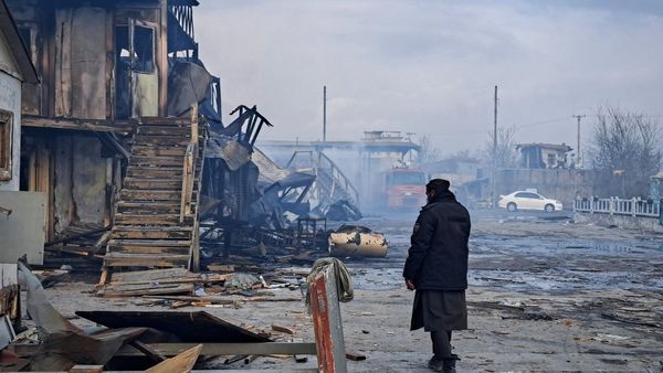 Financial Times Editorial Highlights World's Inattention to Afghanistan Amid Taliban-Pakistan Tensions