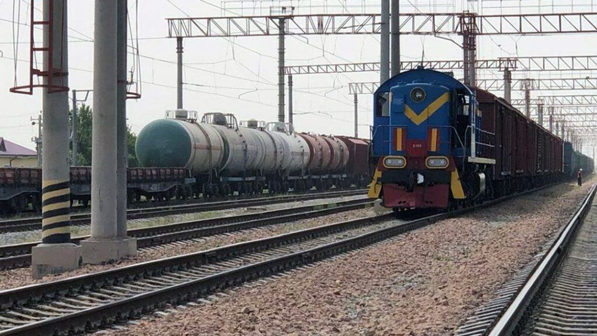 Afghanistan Dispatches Eight Export Shipments via Lapis Lazuli Route to Global Markets