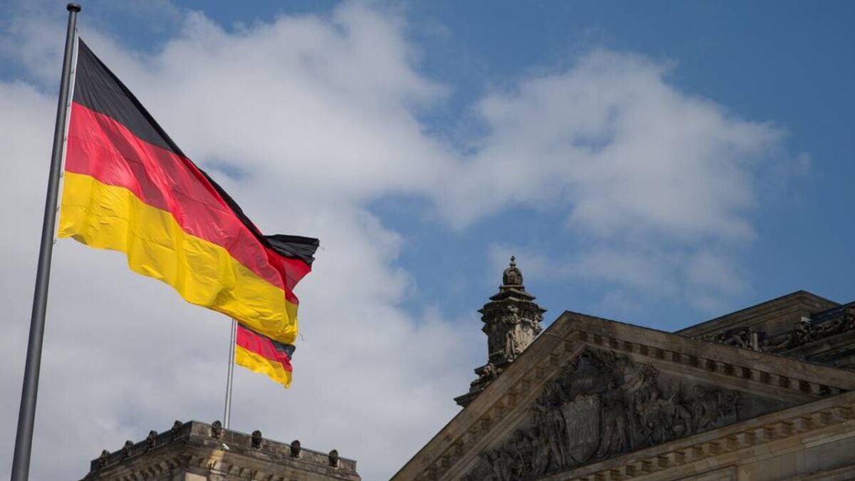 Two men stand trial in Germany on charges of spying for Iran