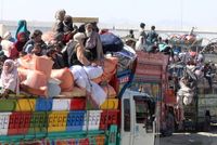 Pakistani Police Deporting Afghan Migrants, Including Sick Women: Migrants