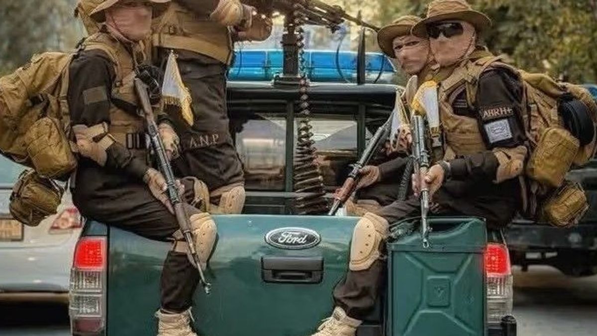 Pakistani Aircraft Bomb Command Center of Mullah Hibatullah's Omari Unit Near Kandahar