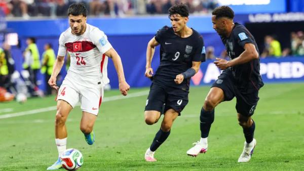 Türkiye Defeats United States 3-2 in Group Stage Match