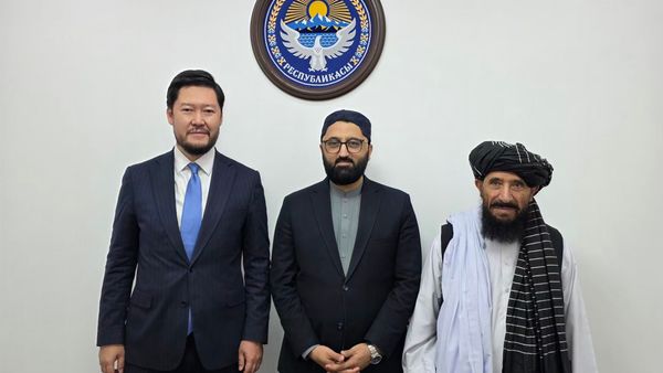 Afghan and Kyrgyz Officials Discuss Expanding Cooperation