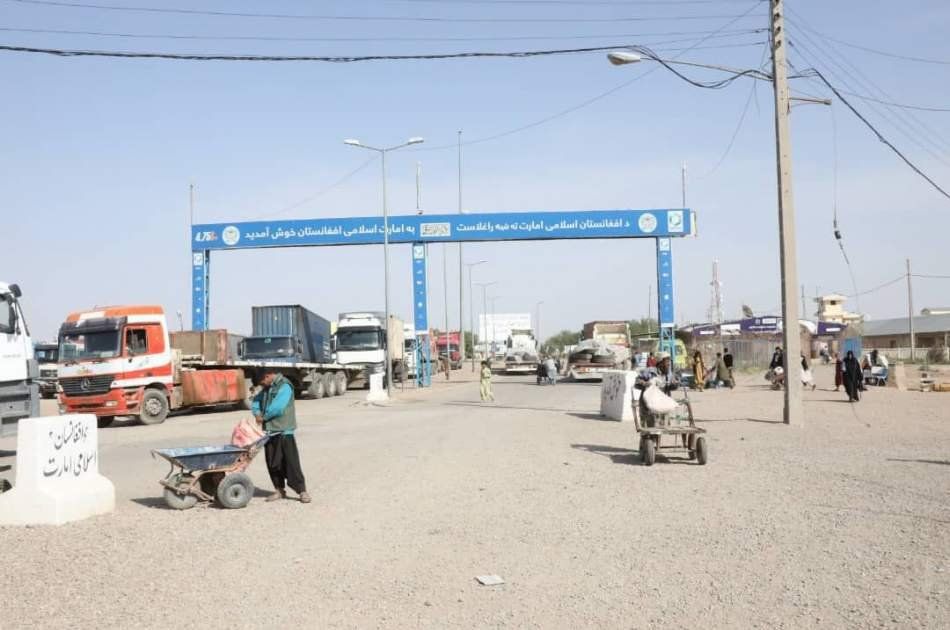 Border Police Arrest One Person for Smuggling 409,200 Dollars at Islam Qala Port