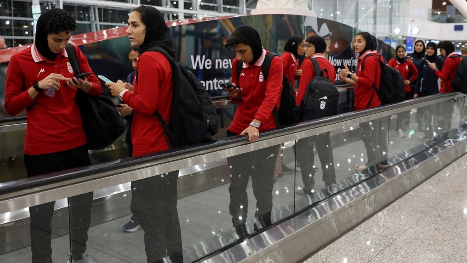 Afghan Athlete Says Asylum-Seeking Iranian Women's Soccer Players in Australia Face Mental Pressures