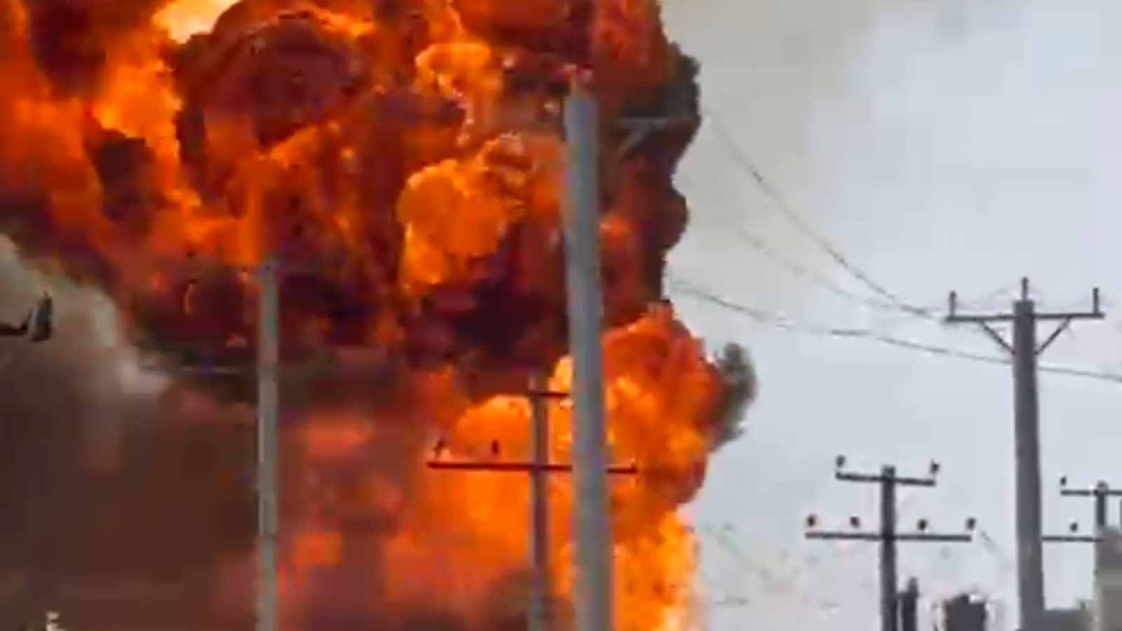 Major Fire Erupts in Dasht-e Shor Area of Mazar-e-Sharif