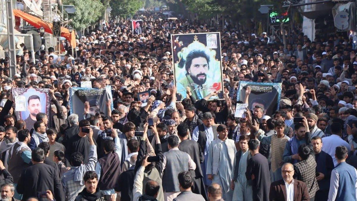 Herat Residents Protest During Funeral of Attack Victims, Demand Taliban Action