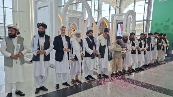 First Caravan of Afghan Pilgrims Arrives in Saudi Arabia
