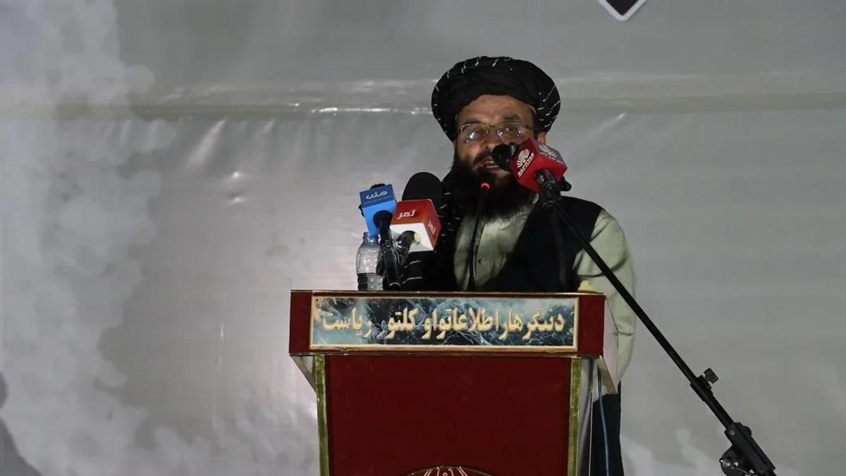 Traditional Narinj Gul Poetry Gathering Held in Nangarhar