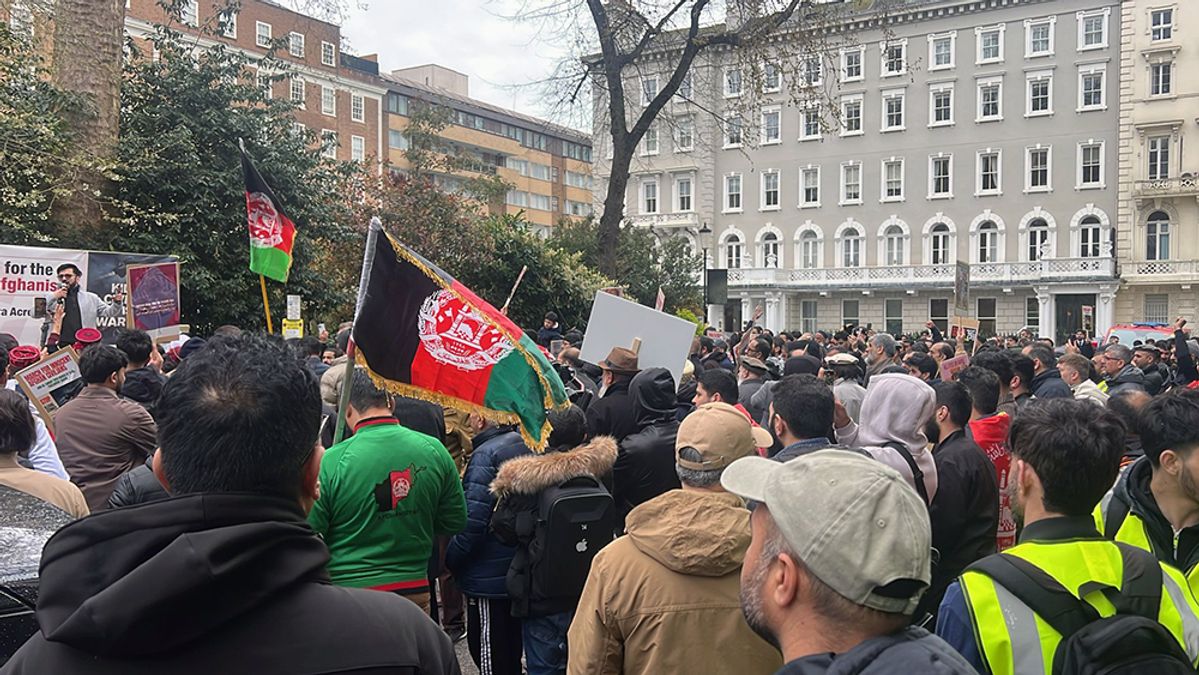 Afghans in London and Oslo Protest Pakistan's Attacks on Kunar Province