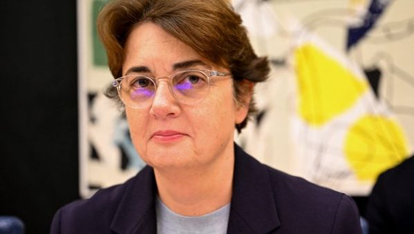 French President Macron Accepts Louvre Director's Resignation After Jewelry Theft