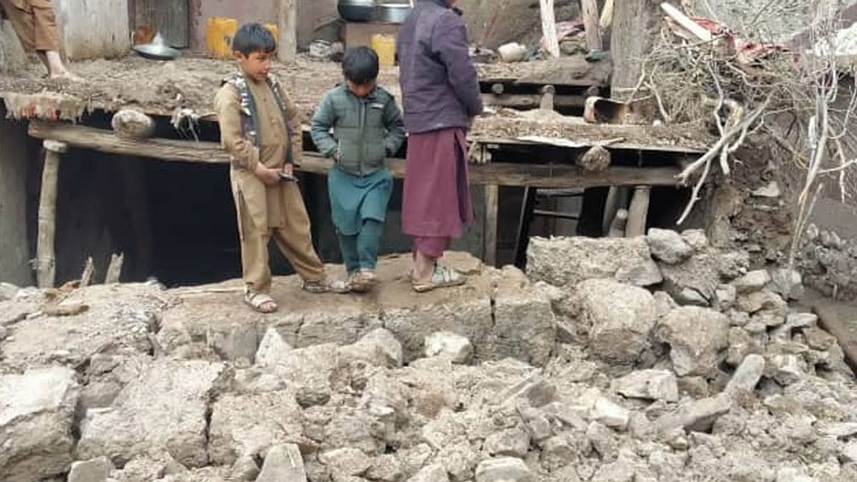 Floods Destroy 15 Houses, Huts and Farmland in Logar's Azra District