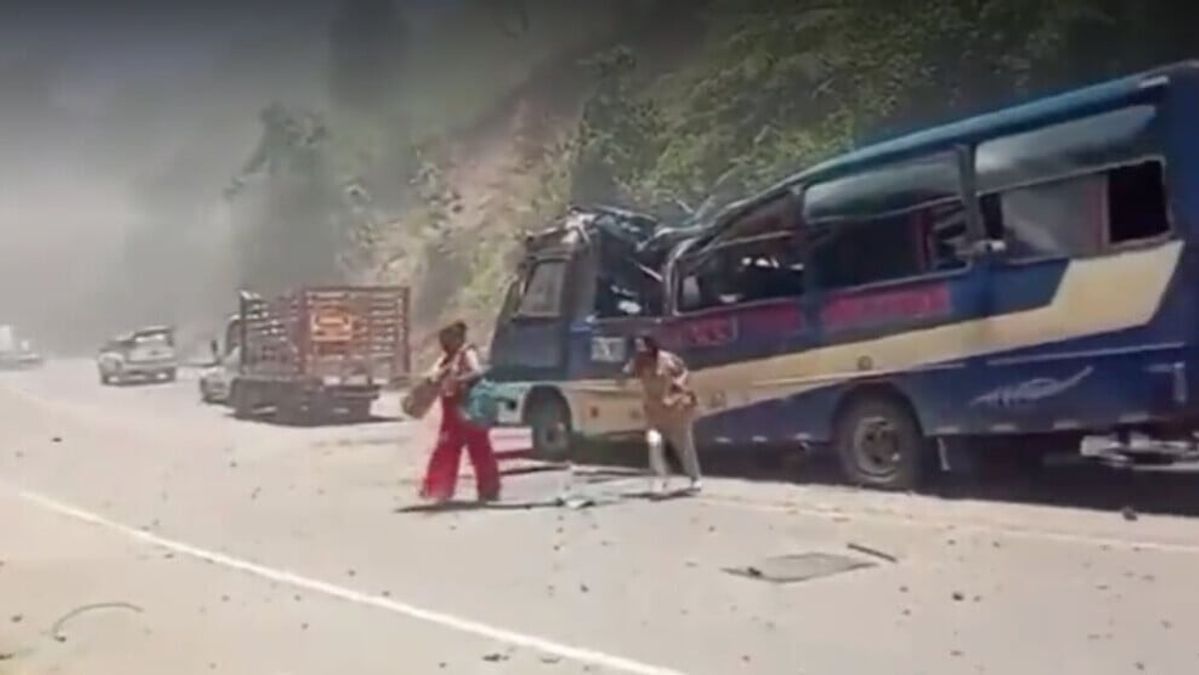 Roadside Bomb Kills 14 on Colombian Highway Ahead of Presidential Election