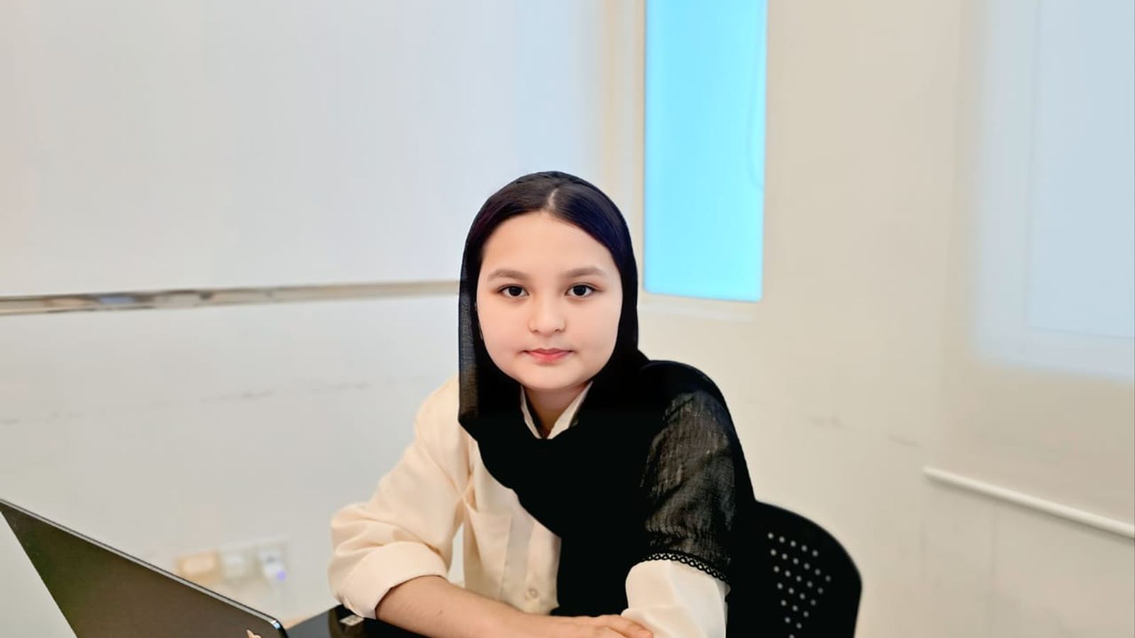 19-Year-Old from Bamyan Enrolls at University in Malaysia Following International Acceptances