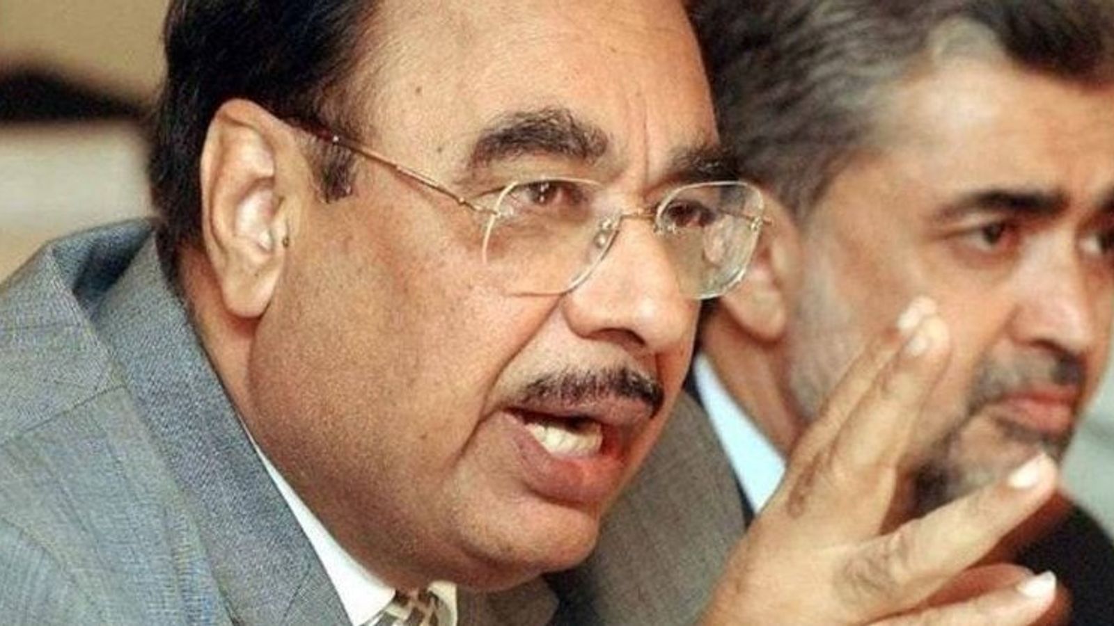 Former ISI Chief Says Pakistani Taliban Seeking to Form a Government