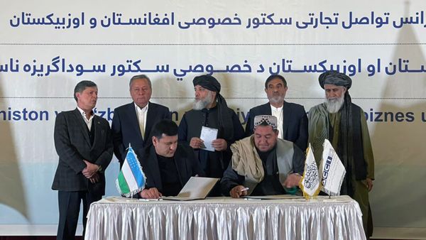 Afghan and Uzbek Traders Sign 38 Agreements Worth $520 Million in Kabul