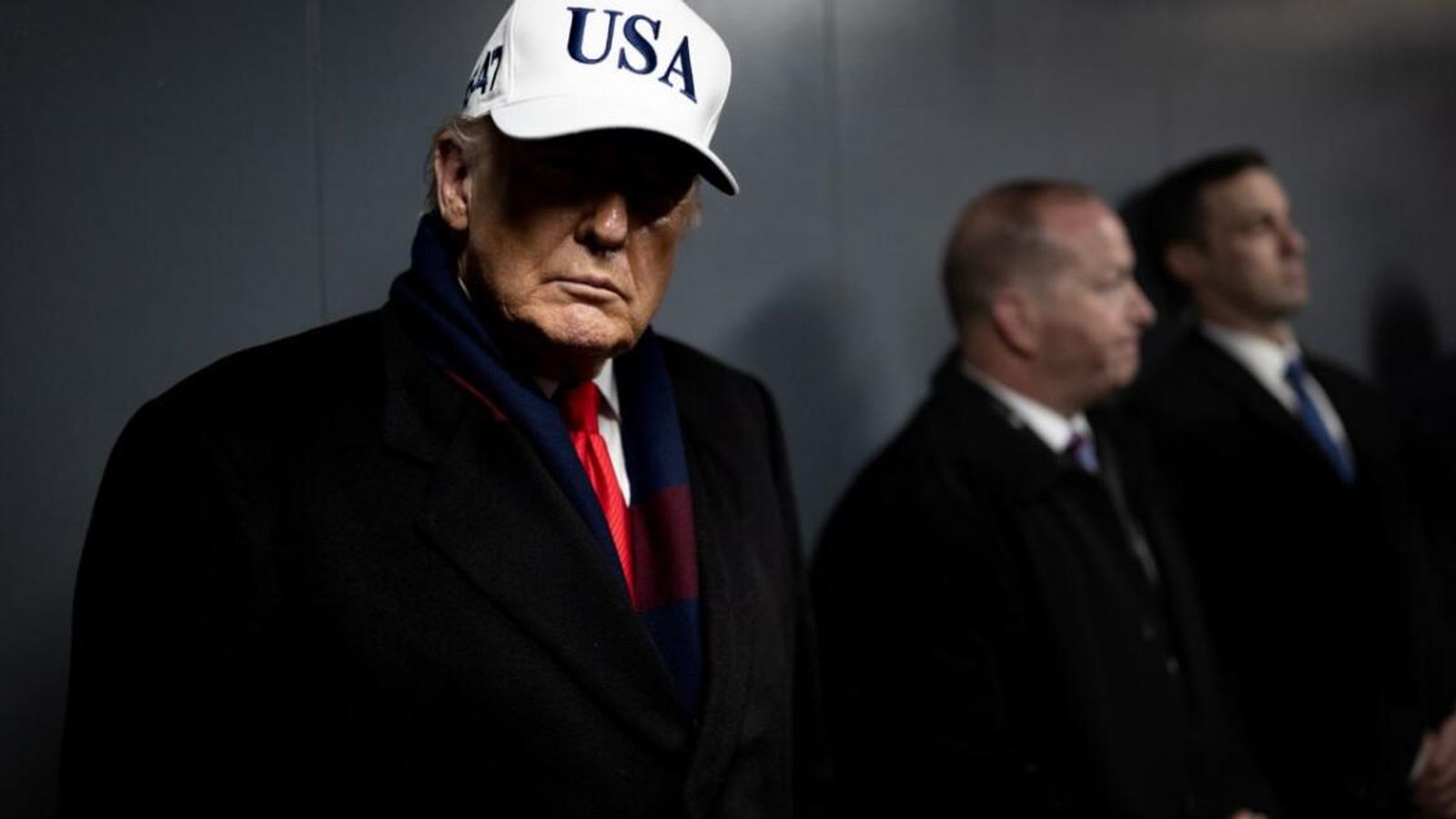 Trump Rules Out Iran Talks Without Unconditional Surrender as Israel Presses Military Campaign