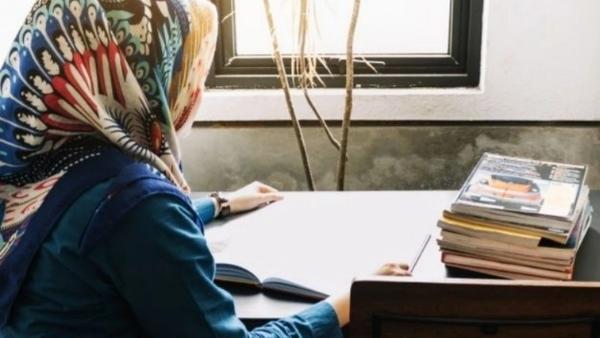 Afghan Writer Defends Continuing to Document Women's Struggles Despite Skepticism