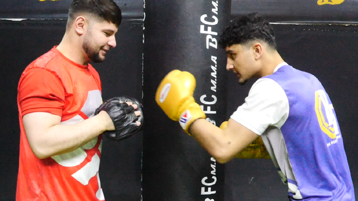 Afghan MMA Fighter Khalil Arsalan Trains for April Bout Against Pakistani Opponent in Islamabad