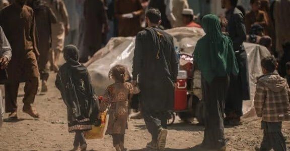 UN Emphasizes Support for Afghan Returnees on World Refugee Day
