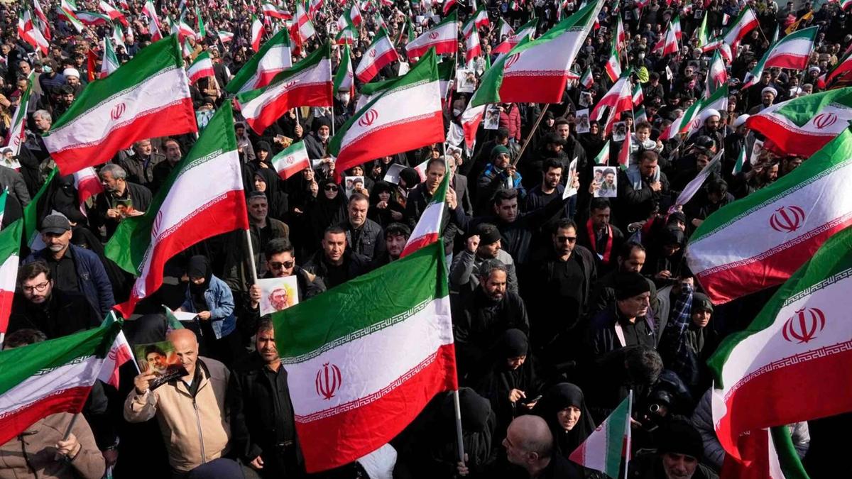 Iranian Ministry of Interior Reports 12 Million Volunteer Army Registrations in 10 Days