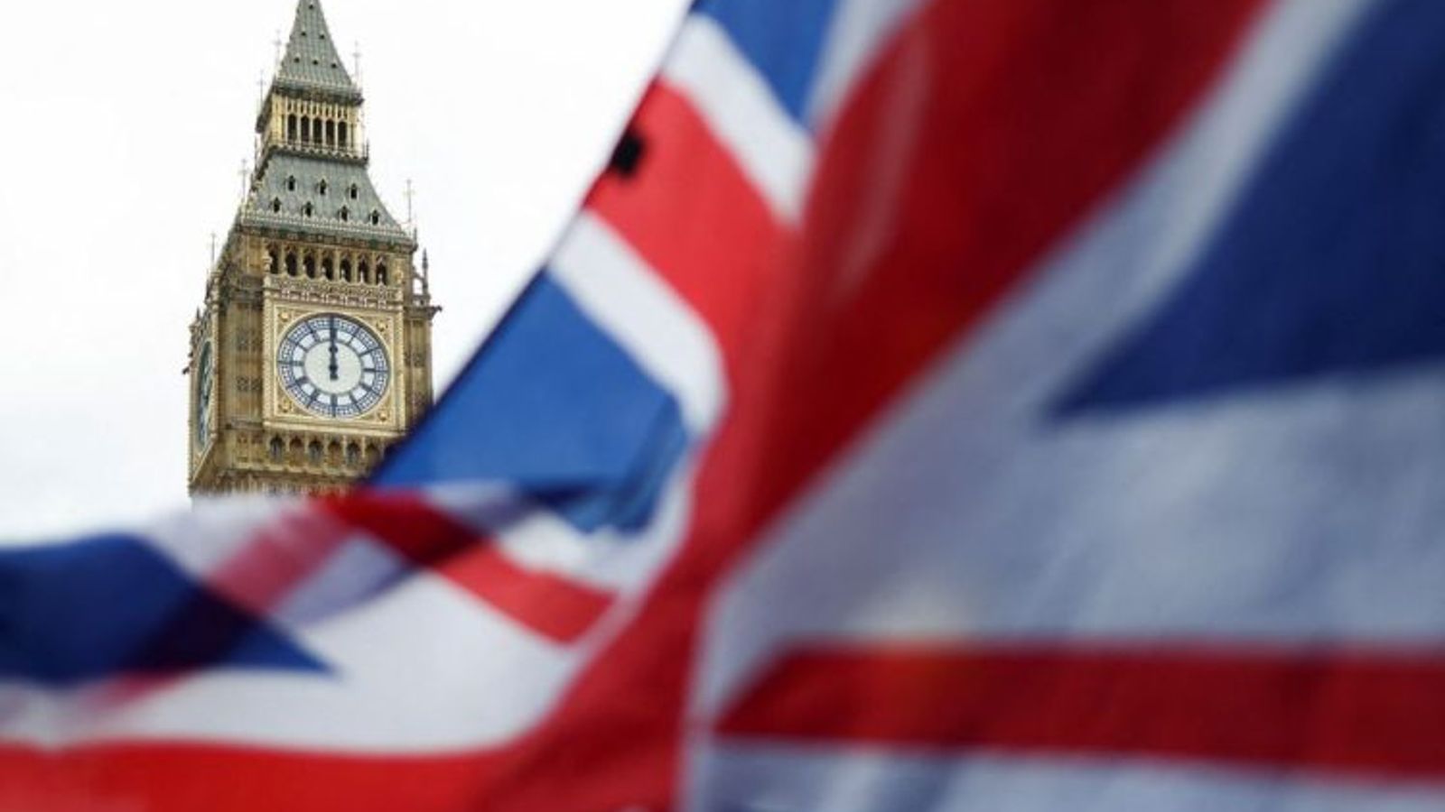 UK Prime Minister to Chair Emergency Meeting on Iran Tensions and Energy Costs