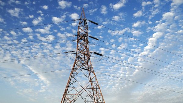 Economic Commission Approves 12 Infrastructure and Development Projects