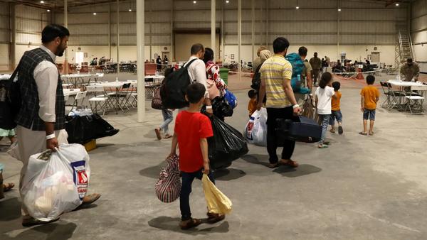 US Negotiates with African, Asian Countries for Afghan Refugees in Qatar Camp